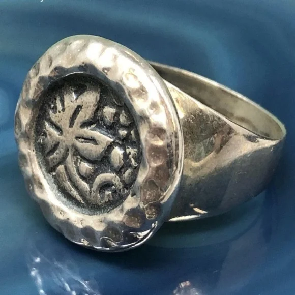Vintage Silpada Hammered Sterling Silver Coin Leaf Ring - Picture 7 of 10